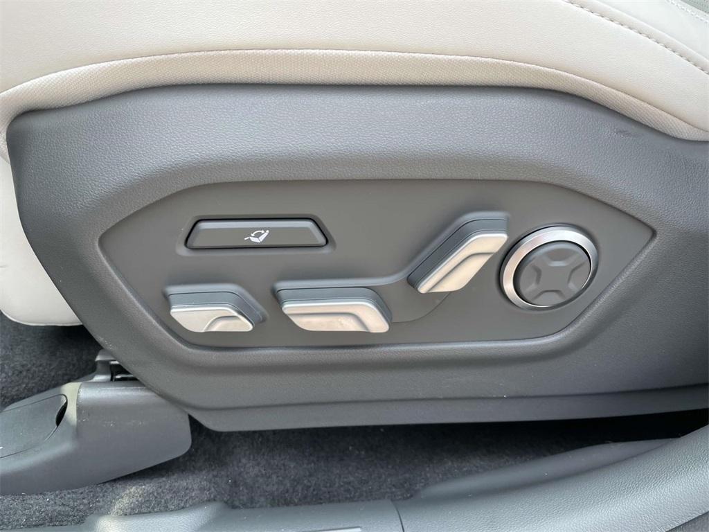 new 2025 Hyundai Santa Fe car, priced at $49,826