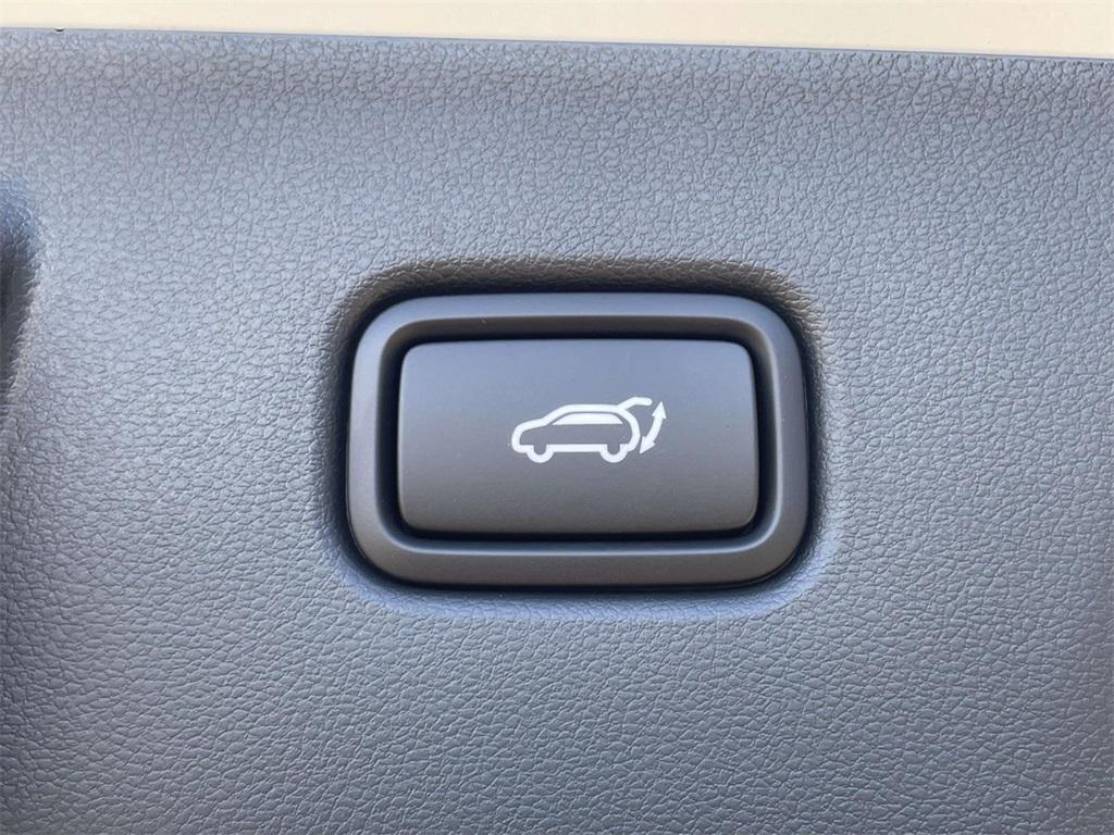 new 2026 Hyundai TUCSON Hybrid car, priced at $36,044