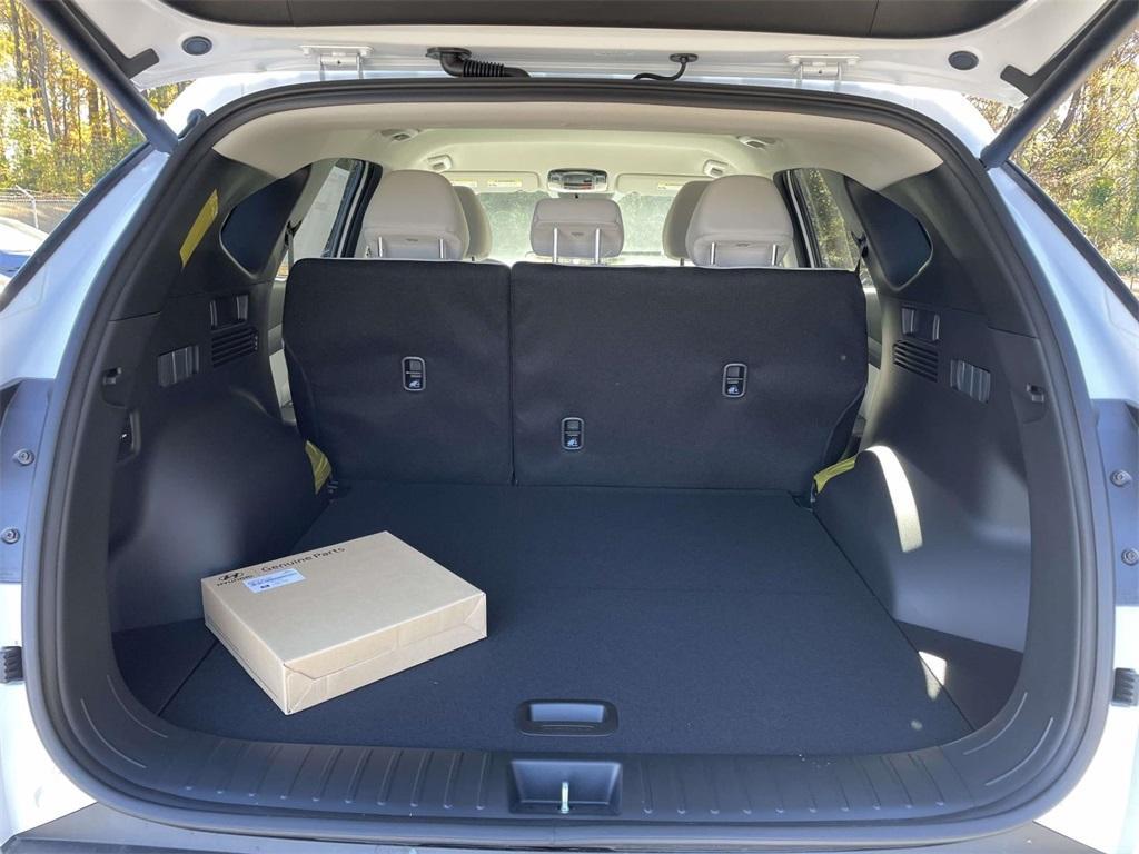 new 2026 Hyundai TUCSON Hybrid car, priced at $36,044