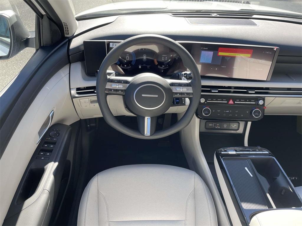 new 2026 Hyundai TUCSON Hybrid car, priced at $36,044