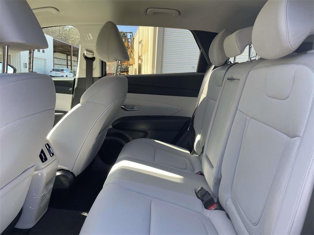 new 2026 Hyundai TUCSON Hybrid car, priced at $36,044