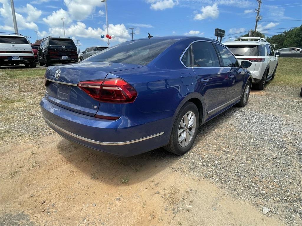 used 2017 Volkswagen Passat car