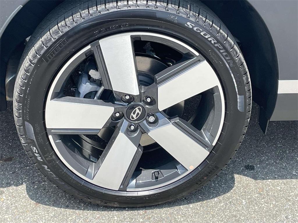 new 2025 Hyundai Santa Fe car, priced at $43,984