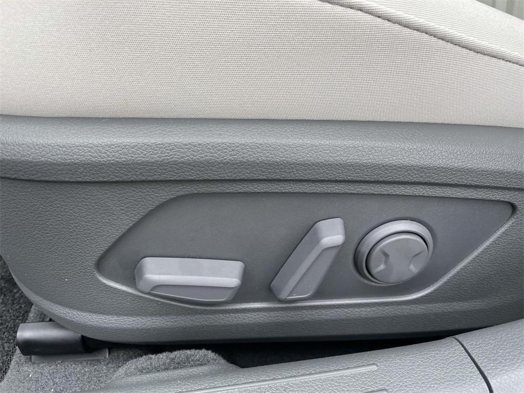 new 2025 Hyundai Sonata Hybrid car, priced at $32,168