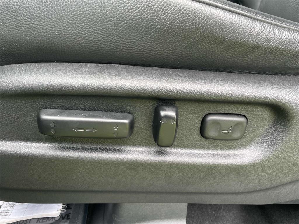 used 2021 Honda Pilot car, priced at $26,902