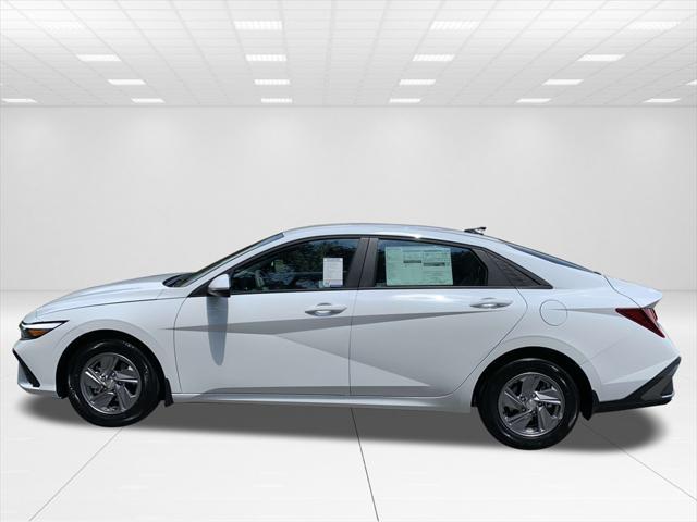 new 2024 Hyundai Elantra car, priced at $22,318