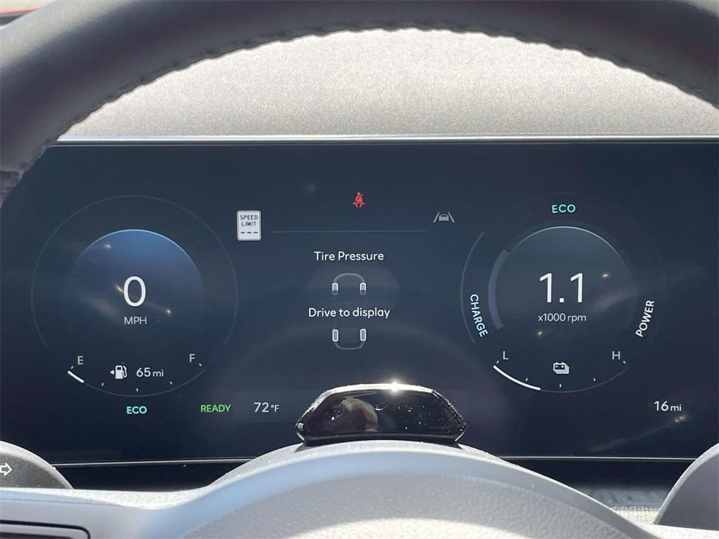 new 2025 Hyundai TUCSON Hybrid car, priced at $43,587