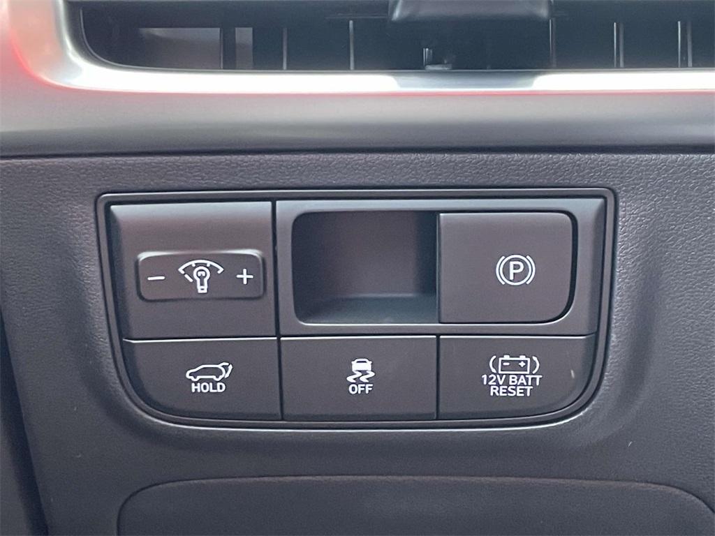 new 2025 Hyundai TUCSON Hybrid car, priced at $43,587