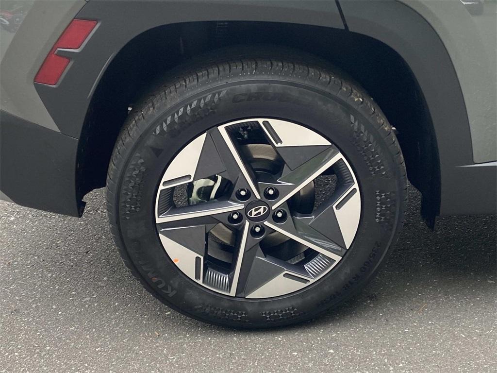 new 2025 Hyundai Tucson car, priced at $33,377