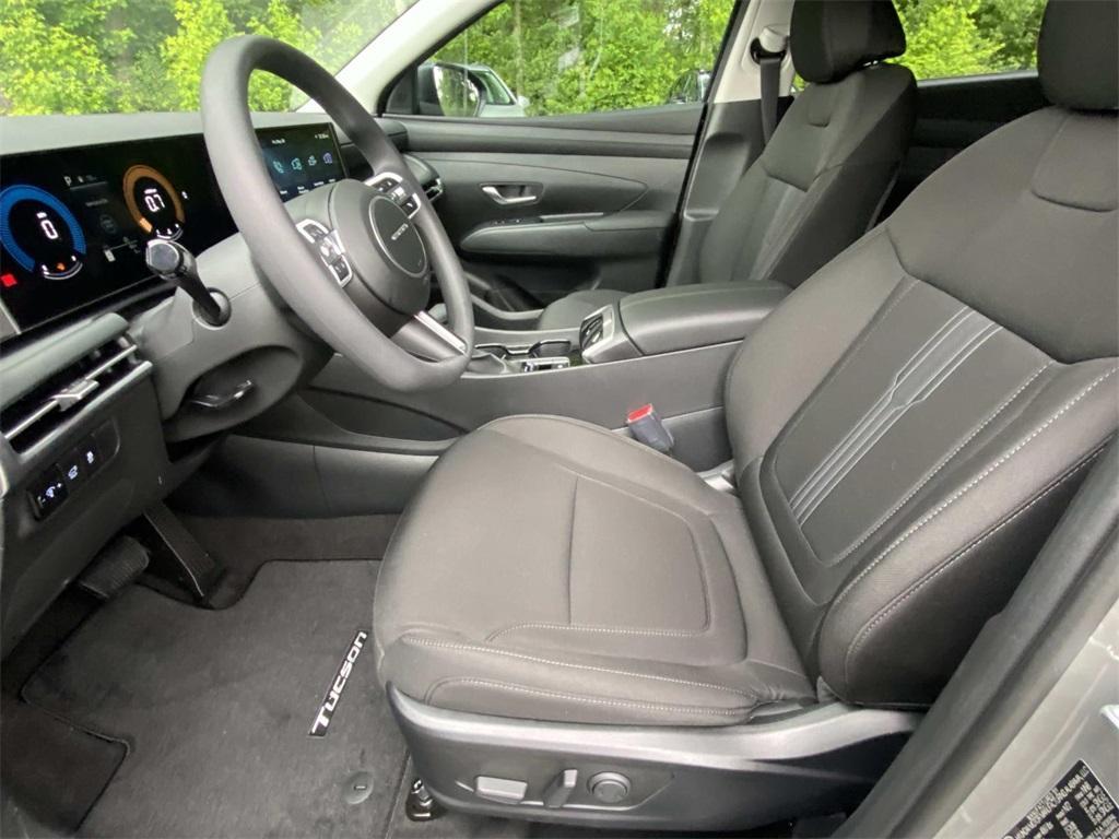 new 2025 Hyundai Tucson car, priced at $33,377