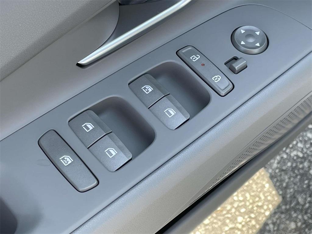 new 2025 Hyundai Elantra car, priced at $25,520