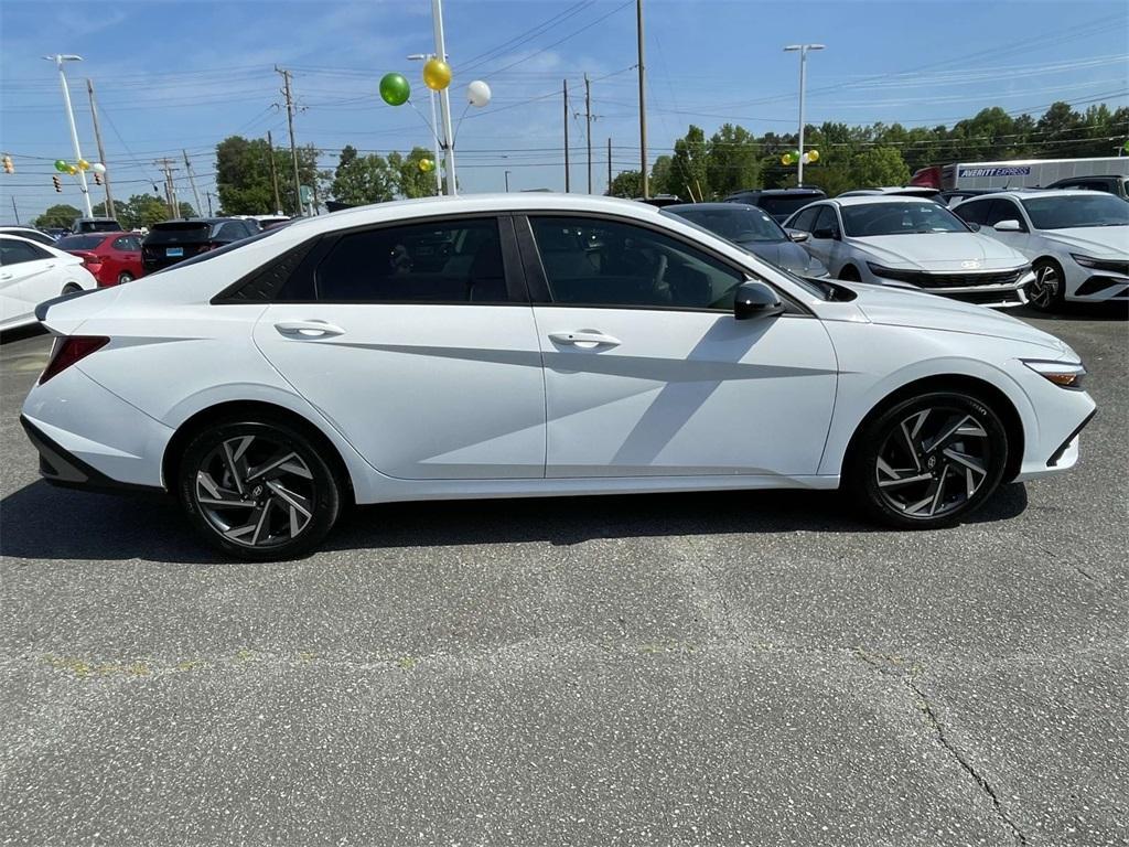 new 2025 Hyundai Elantra car, priced at $25,520