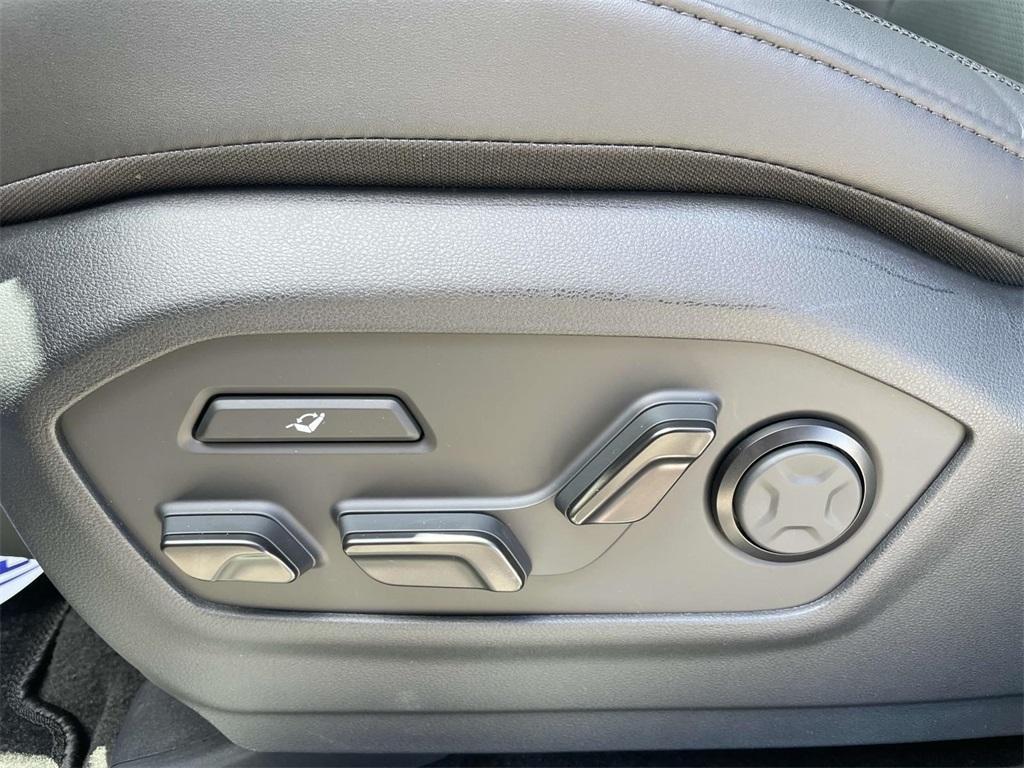 new 2025 Hyundai SANTA FE HEV car, priced at $50,934