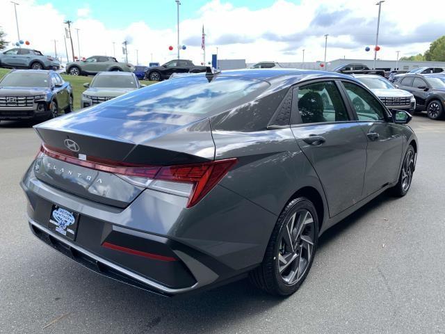 new 2025 Hyundai Elantra car, priced at $26,840