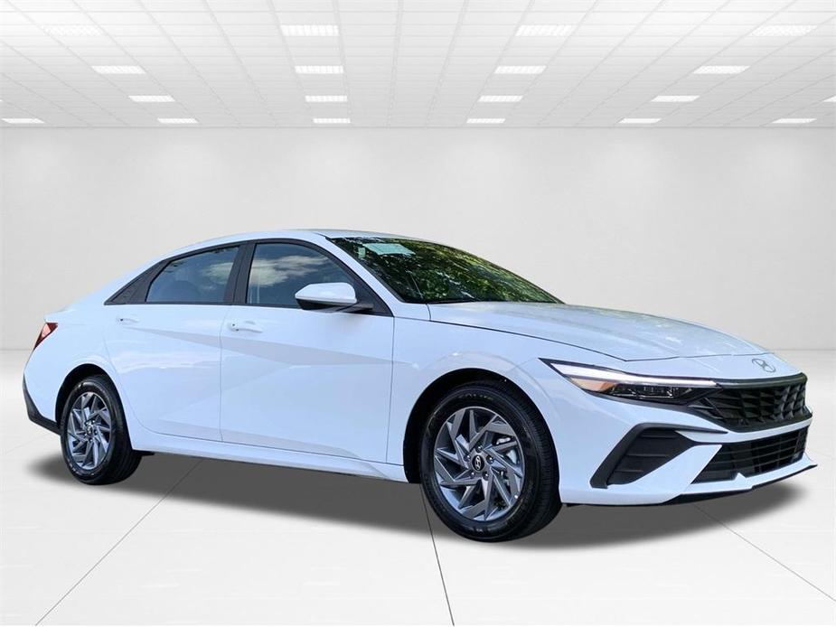 new 2024 Hyundai Elantra car, priced at $23,985