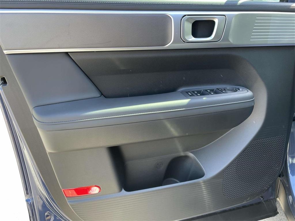 new 2025 Hyundai Santa Fe car, priced at $42,254