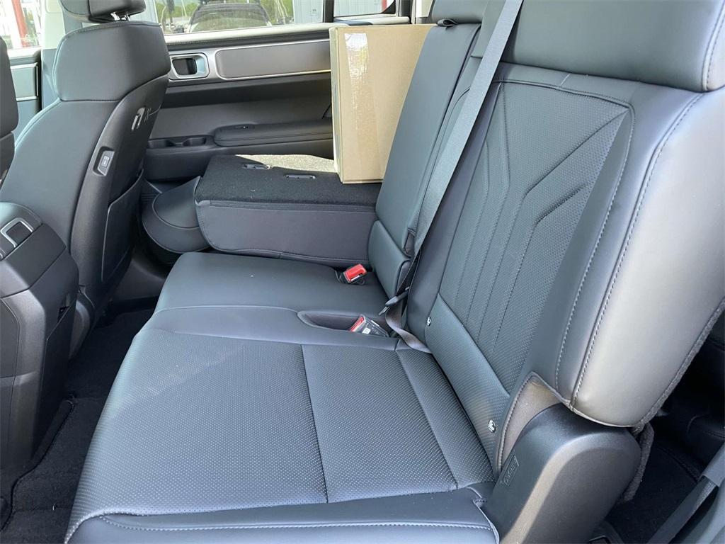 new 2025 Hyundai Santa Fe car, priced at $42,254