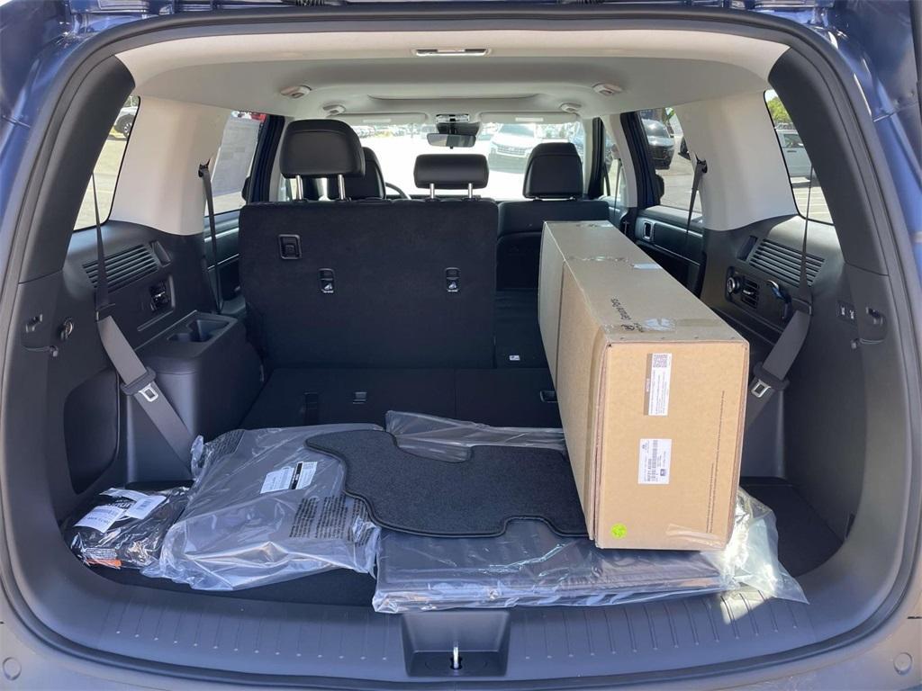 new 2025 Hyundai Santa Fe car, priced at $42,254