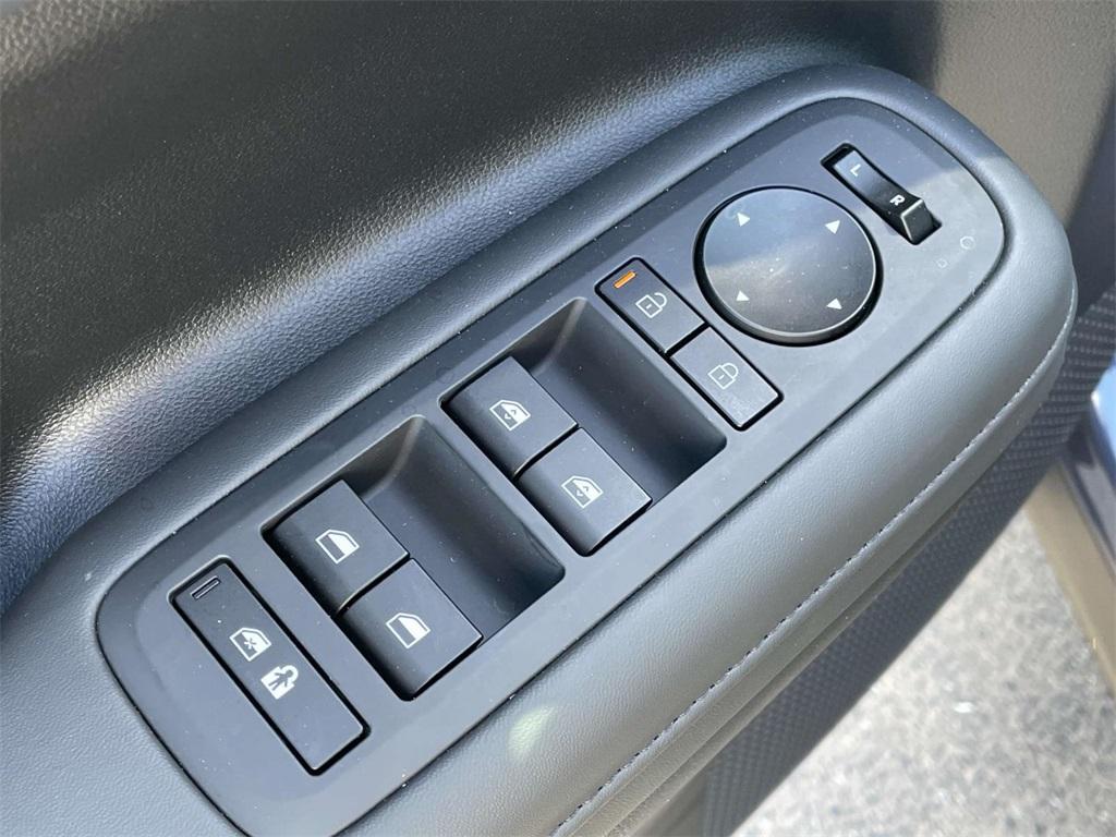 new 2025 Hyundai Santa Fe car, priced at $42,254