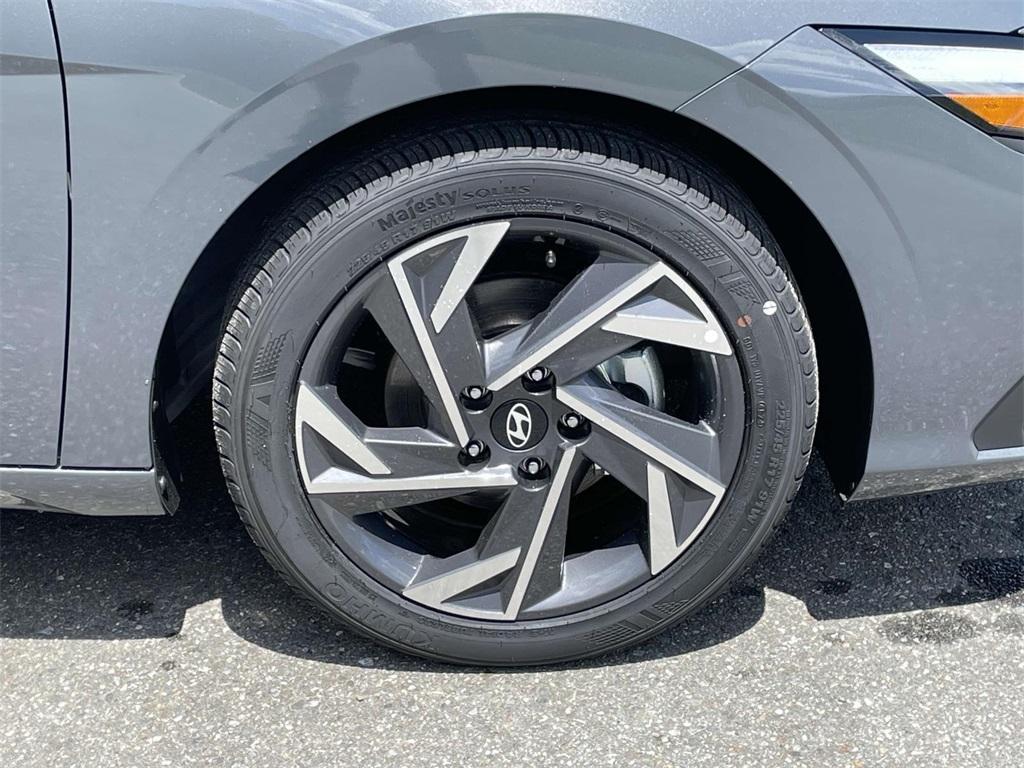 new 2025 Hyundai Elantra car, priced at $24,161
