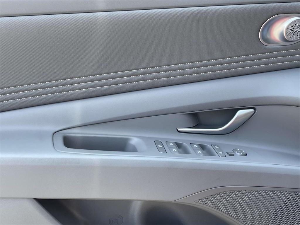 new 2025 Hyundai Elantra car, priced at $24,971