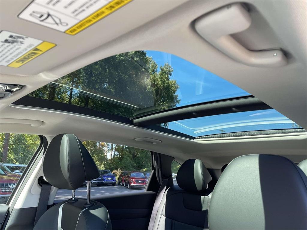 new 2026 Hyundai TUCSON Hybrid car, priced at $44,059