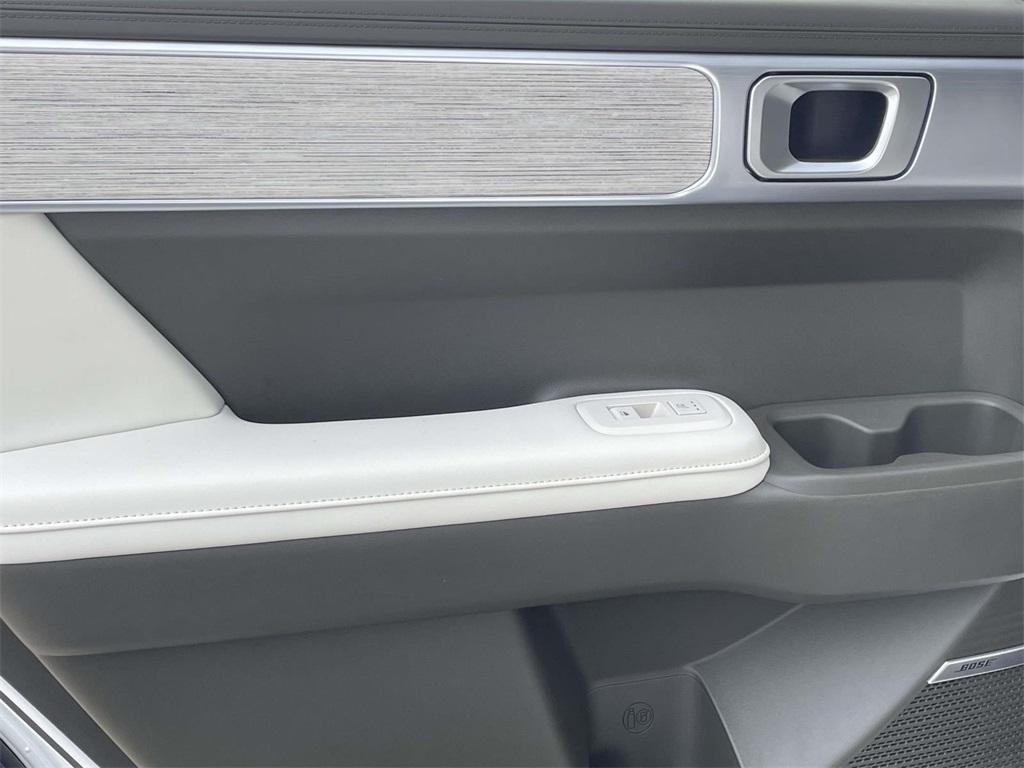 new 2025 Hyundai SANTA FE HEV car, priced at $49,008