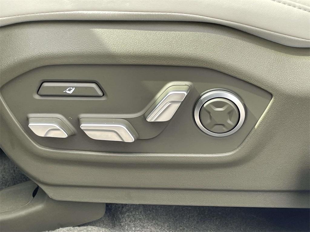 new 2025 Hyundai SANTA FE HEV car, priced at $49,008