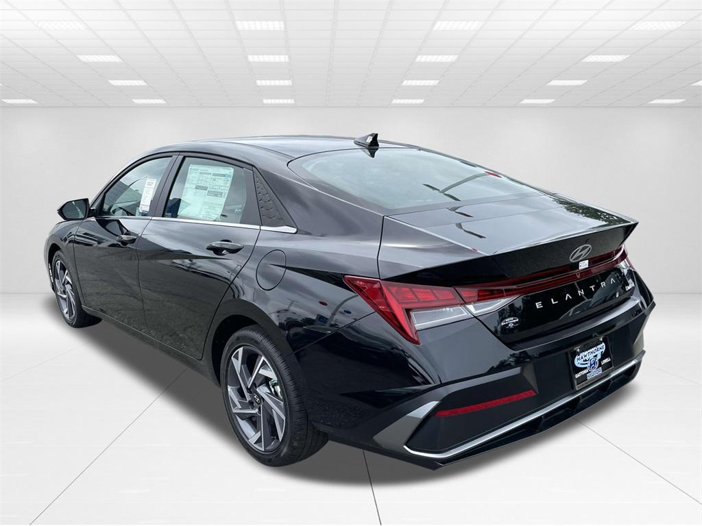new 2025 Hyundai Elantra car, priced at $27,659