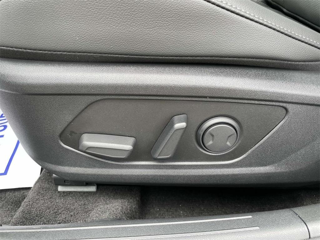 new 2025 Hyundai Elantra car, priced at $27,659