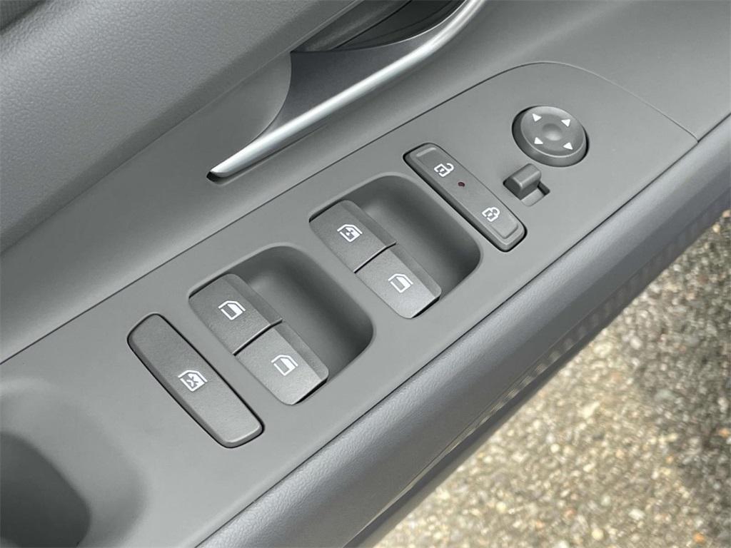new 2025 Hyundai ELANTRA HEV car, priced at $28,633