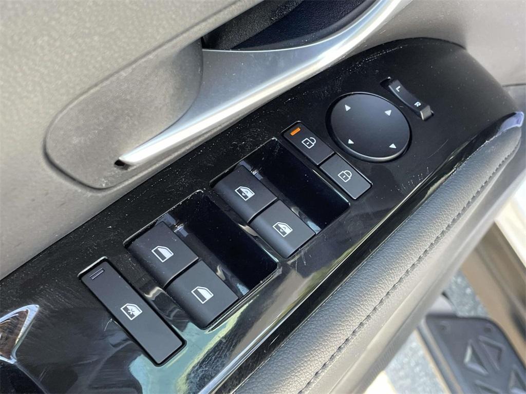 used 2025 Hyundai SANTA CRUZ car, priced at $30,974