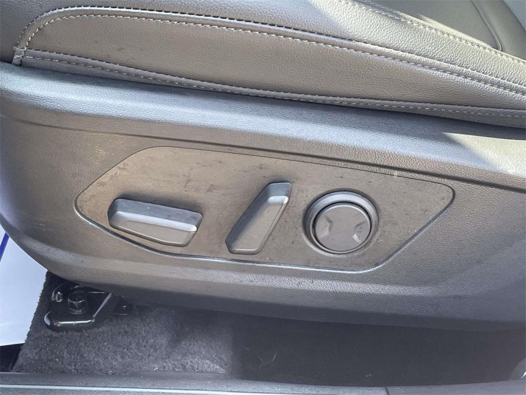 used 2025 Hyundai SANTA CRUZ car, priced at $30,974