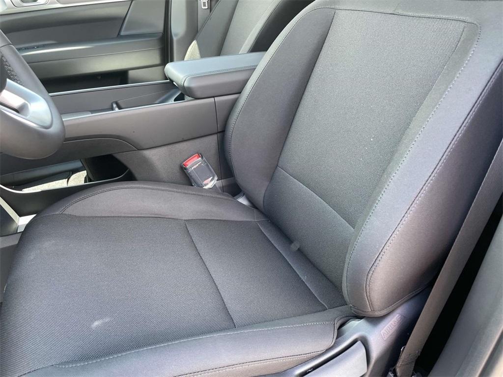 new 2025 Hyundai Santa Fe car, priced at $35,306