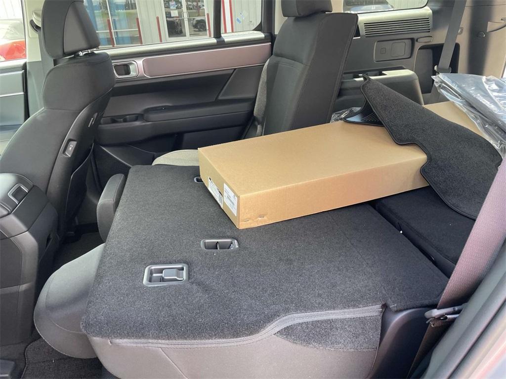 new 2025 Hyundai Santa Fe car, priced at $35,306