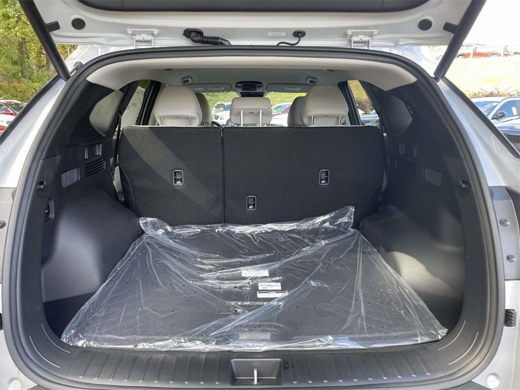 new 2026 Hyundai TUCSON Hybrid car, priced at $35,439