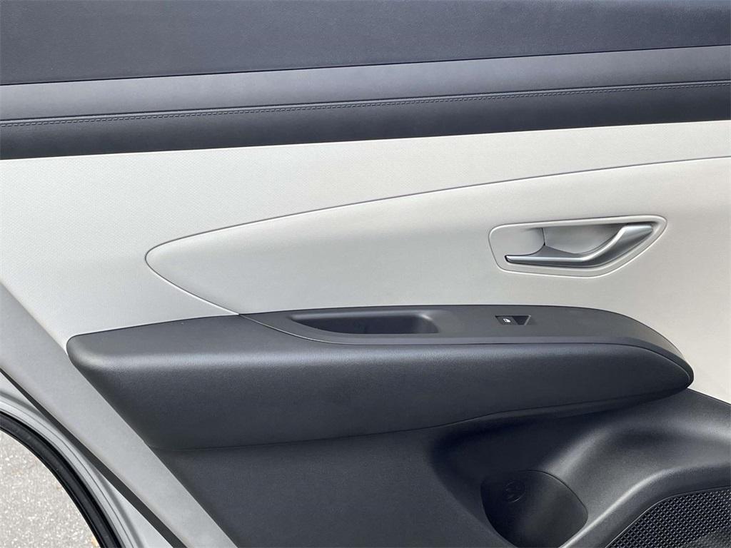 new 2026 Hyundai TUCSON Hybrid car, priced at $35,439