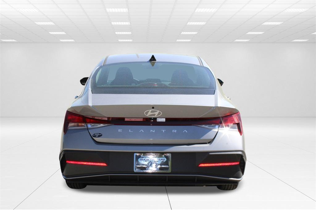 new 2024 Hyundai Elantra car, priced at $25,265