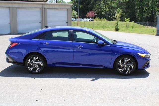 new 2024 Hyundai Elantra car, priced at $26,785