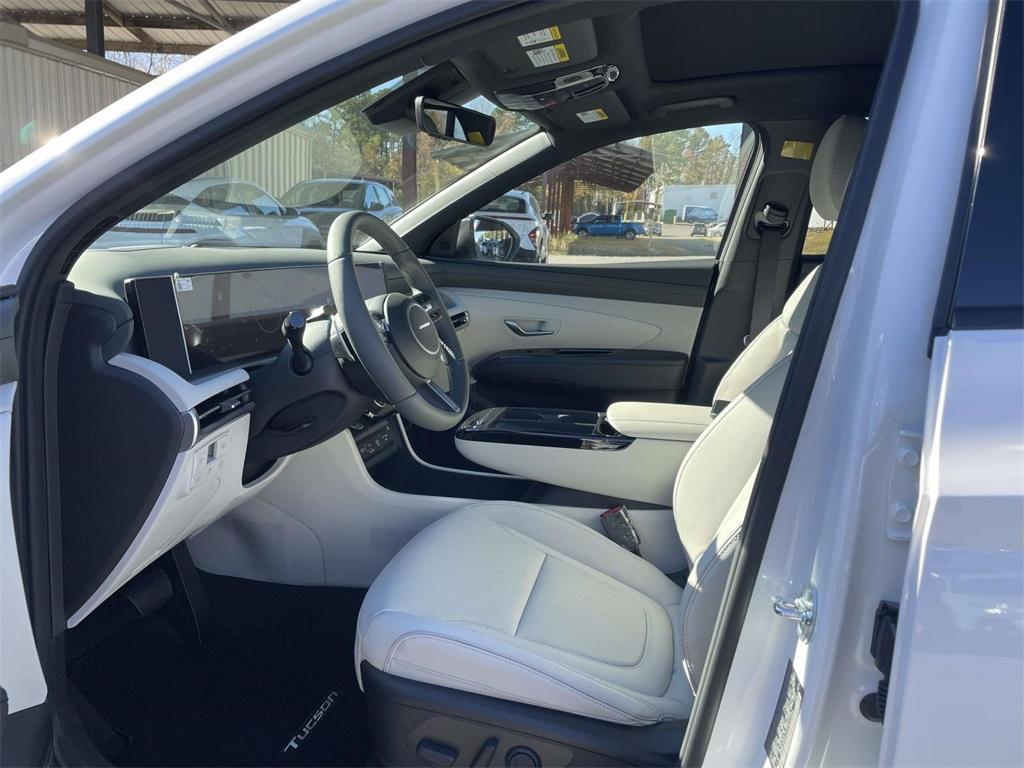 new 2026 Hyundai TUCSON Hybrid car, priced at $44,980