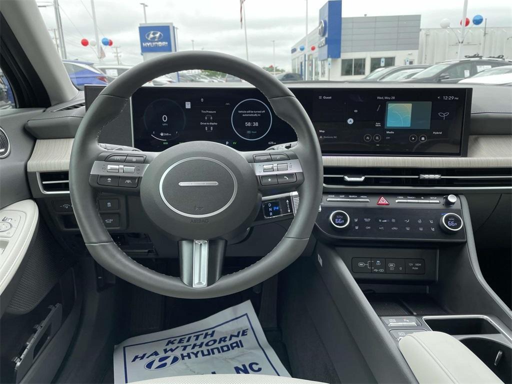 used 2025 Hyundai Sonata Hybrid car, priced at $35,751