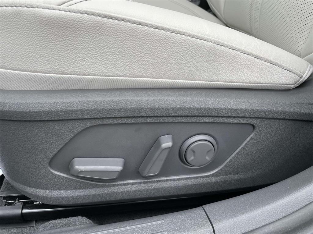 used 2025 Hyundai Sonata Hybrid car, priced at $35,751