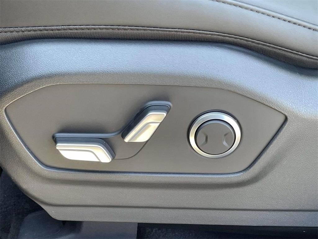 new 2026 Hyundai SANTA FE HEV car, priced at $40,079