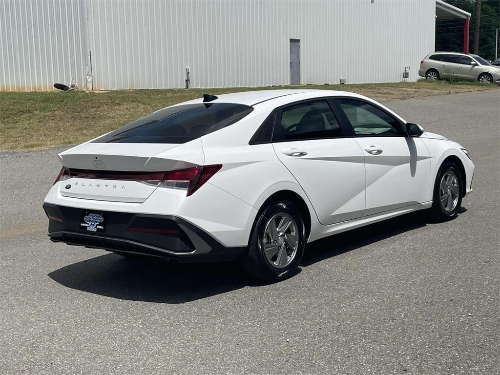 new 2025 Hyundai Elantra car, priced at $24,073