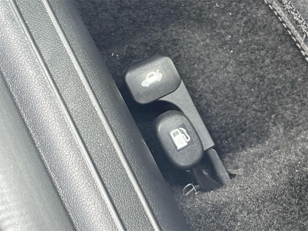 new 2025 Hyundai Elantra car, priced at $24,073