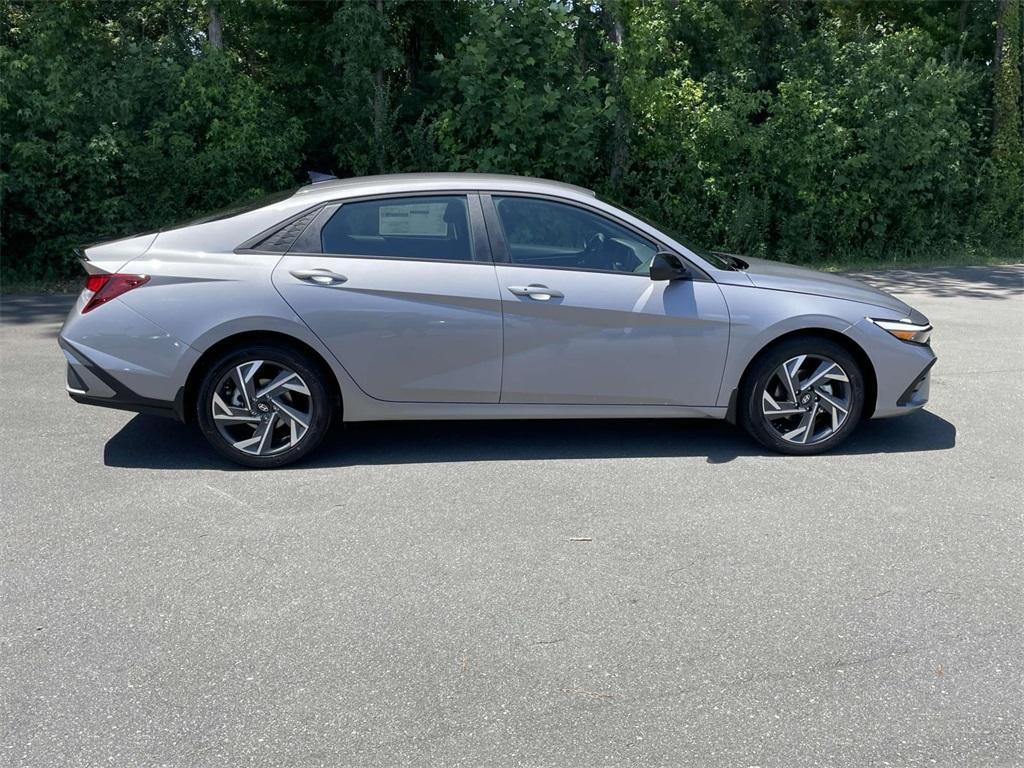 new 2025 Hyundai Elantra car, priced at $24,435