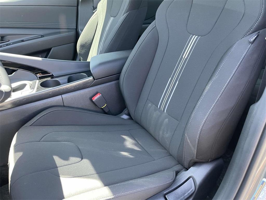 new 2025 Hyundai ELANTRA HEV car, priced at $28,465