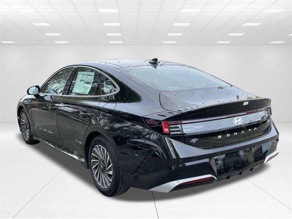 new 2025 Hyundai Sonata Hybrid car, priced at $38,700