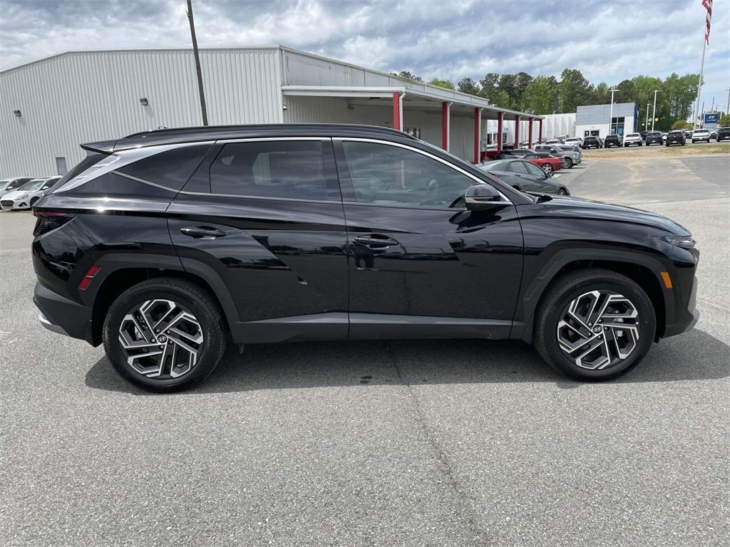 new 2025 Hyundai TUCSON Hybrid car, priced at $42,254