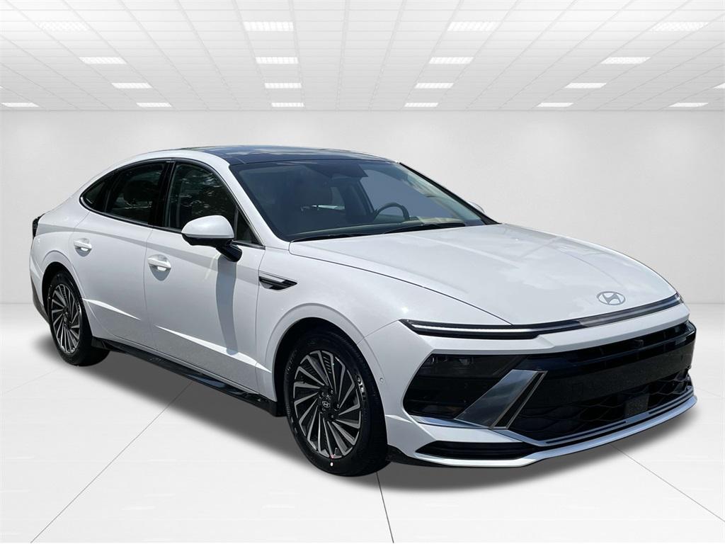 new 2025 Hyundai Sonata Hybrid car, priced at $39,083